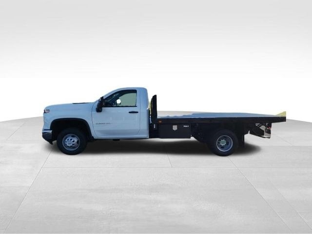 2024 Chevrolet Silverado 3500 HD Chassis Cab Work Truck in Summit White — front three-quarter view