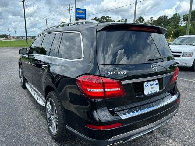 2017 Mercedes-Benz GLS — interior view